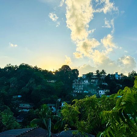 The Tenthola Kandy Eksteriør billede