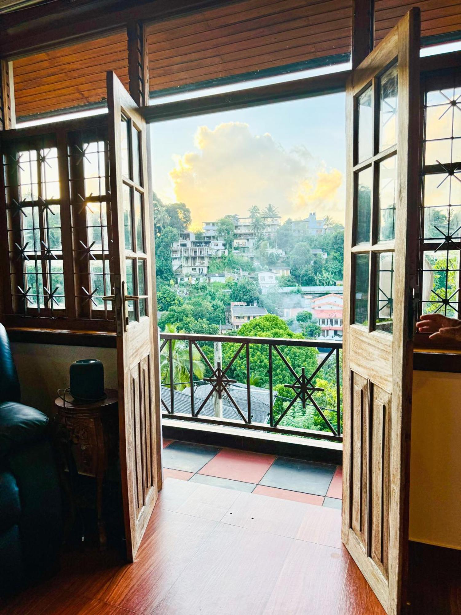 The Tenthola Kandy Eksteriør billede