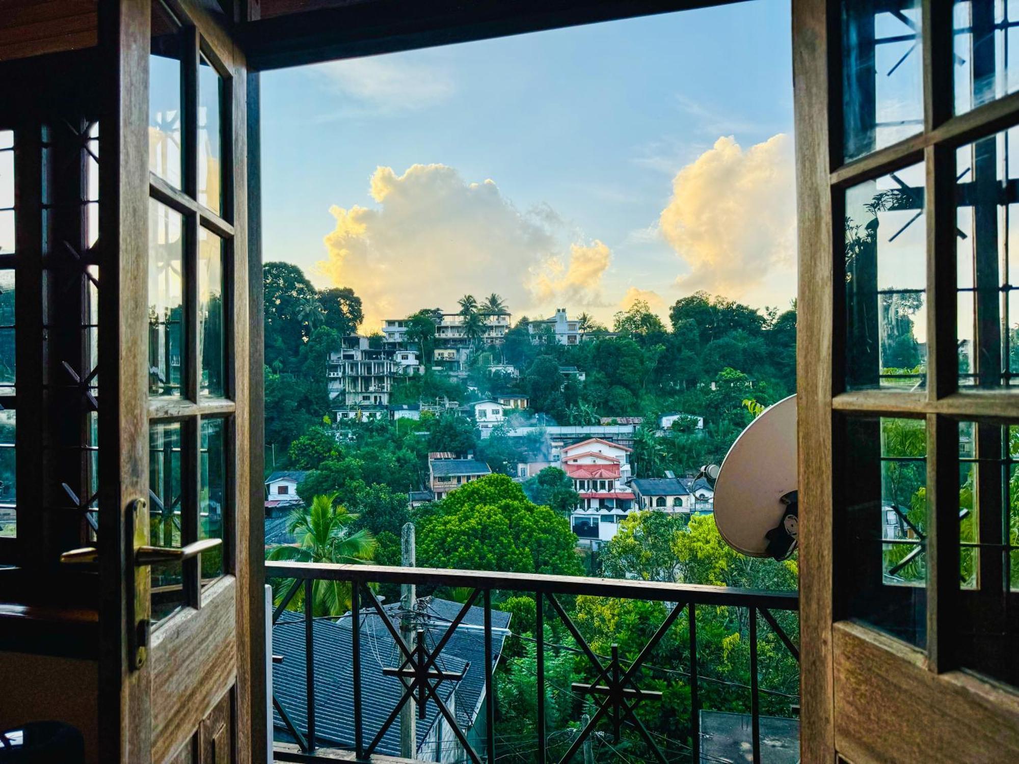 The Tenthola Kandy Eksteriør billede